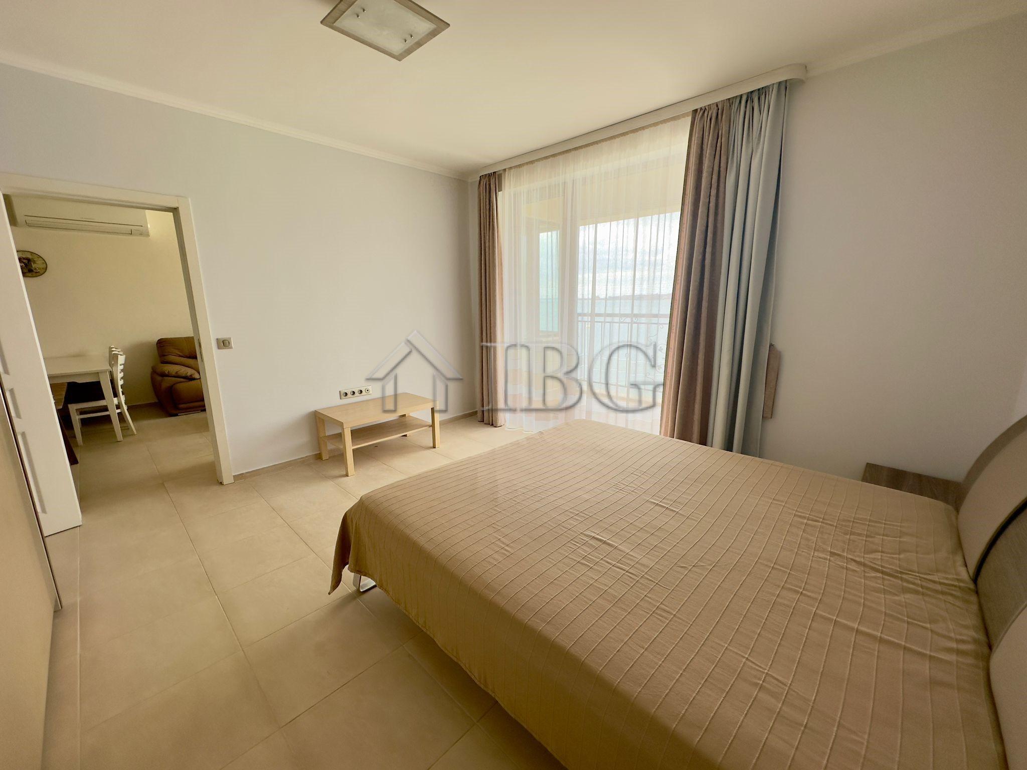 Luxury 3-Room Apartment with Front Sea View First Line Akrotiria Beach, Nessebar — photo 19 of 25