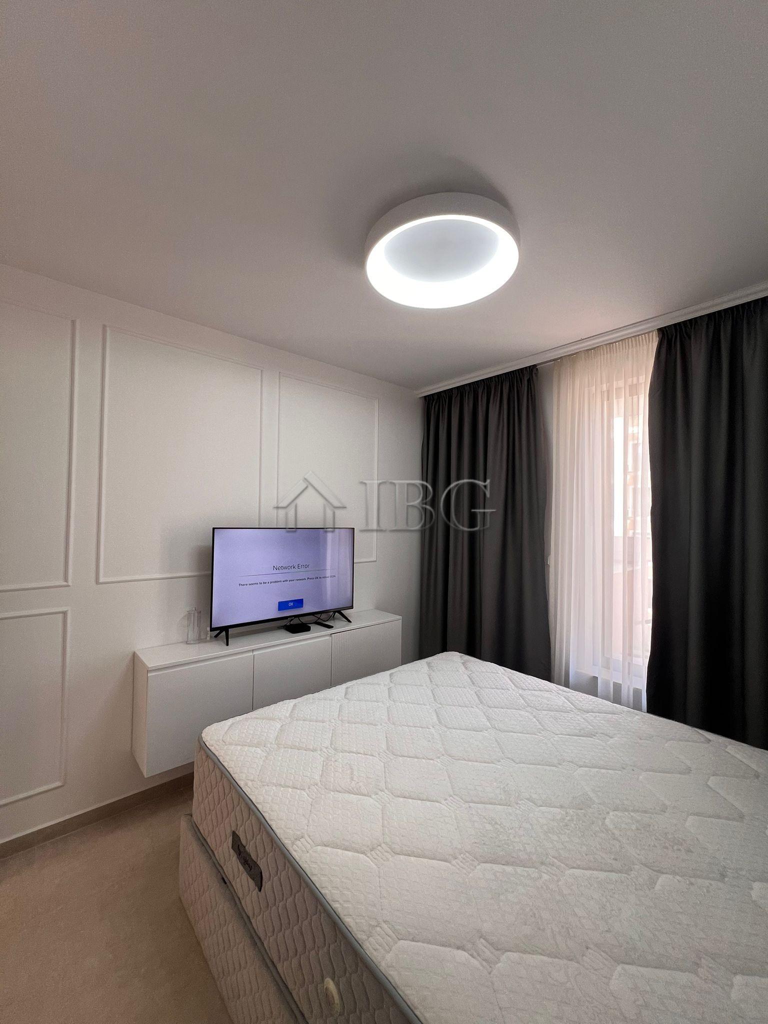 Modern One-Bedroom Apartment with Pool View in Polar Star, Sveti Vlas — photo 10 of 16