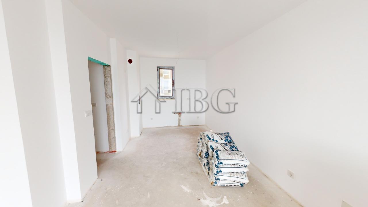 1-Bedroom Apartment with Sea View in Villa Metara, Ravda — photo 18 of 25