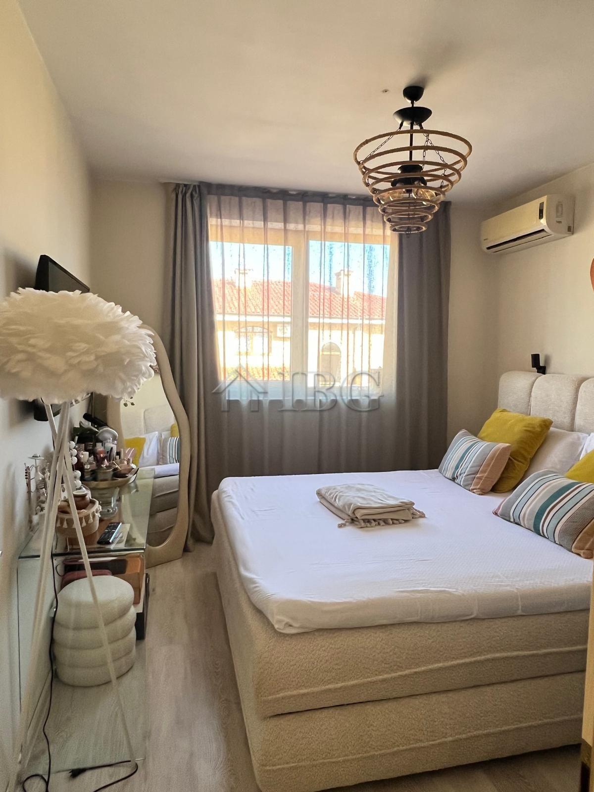 One-Bedroom Apartment with Pool and Partial Sea View in Star Dreams, Sveti Vlas — photo 8 of 10
