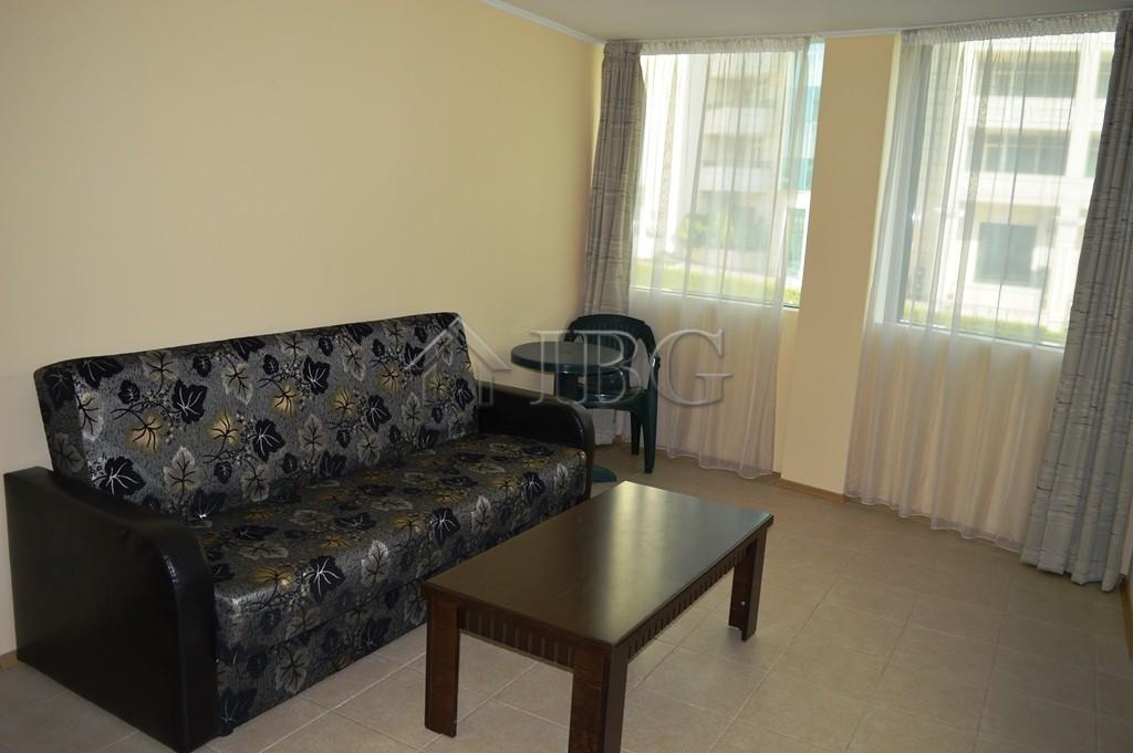2-Bedroom Apartment in Sunset Resort, Pomorie — photo 8 of 25