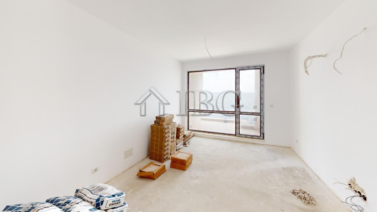 1-Bedroom Apartment with Sea View in Villa Metara, Ravda — photo 13 of 25