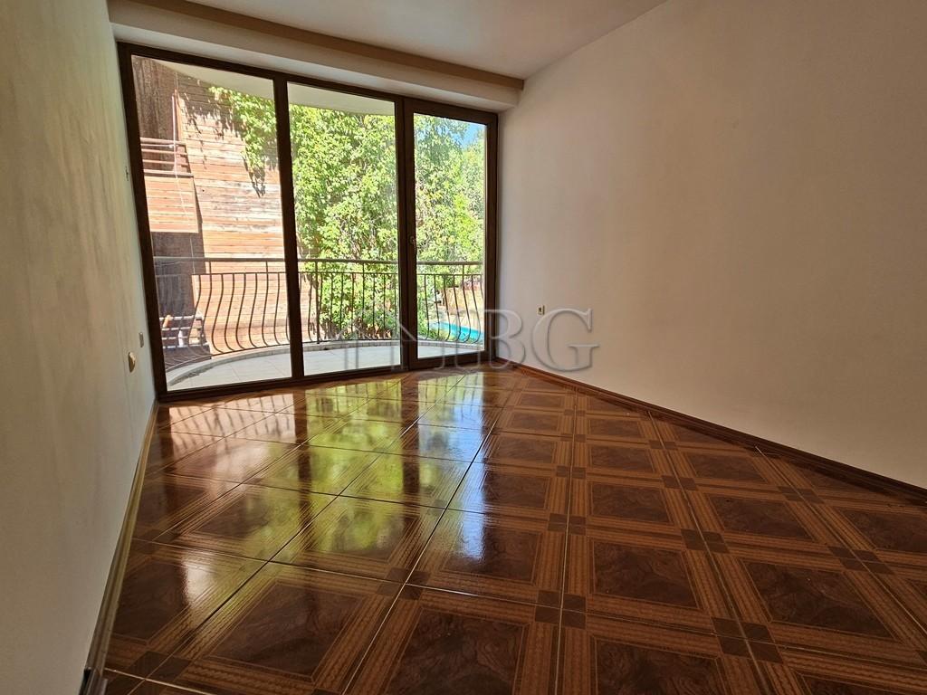 2-Bedroom Apartment with Sea View, Rusalka District, Sveti Vlas — photo 16 of 20