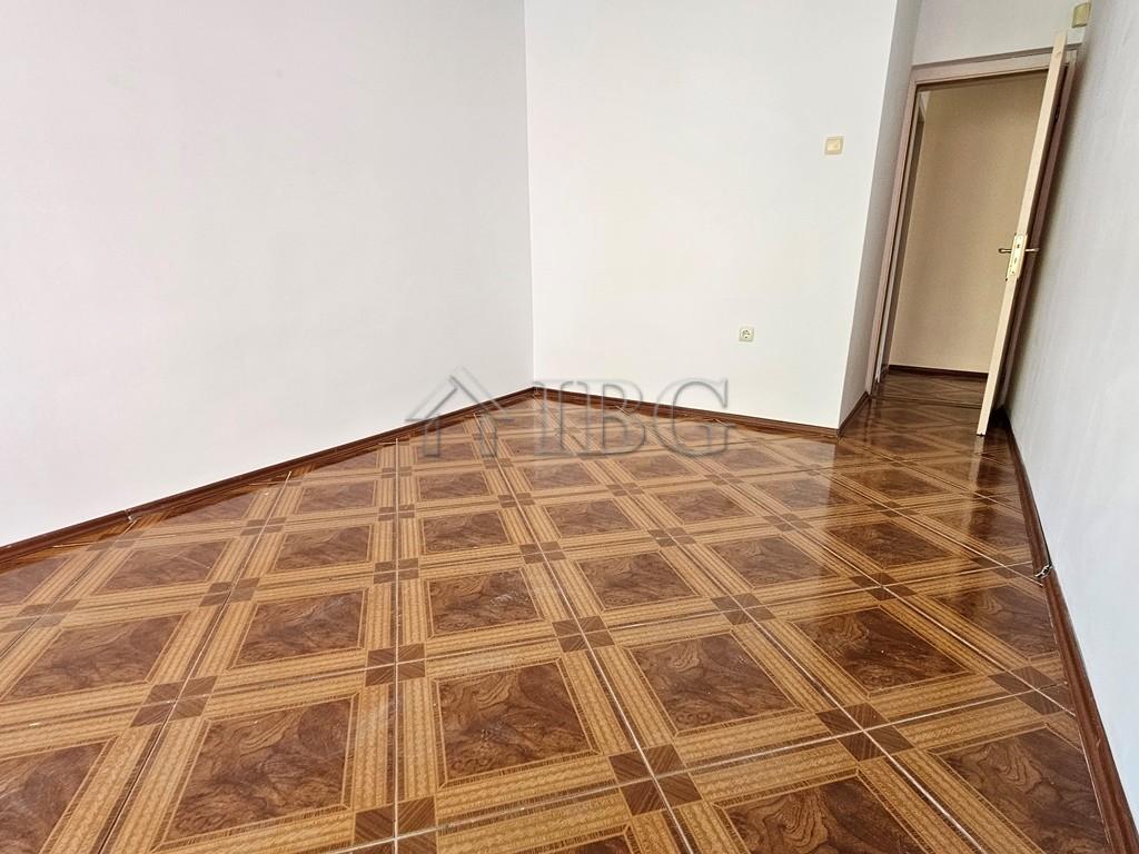 2-Bedroom Apartment with Sea View, Rusalka District, Sveti Vlas — photo 18 of 20