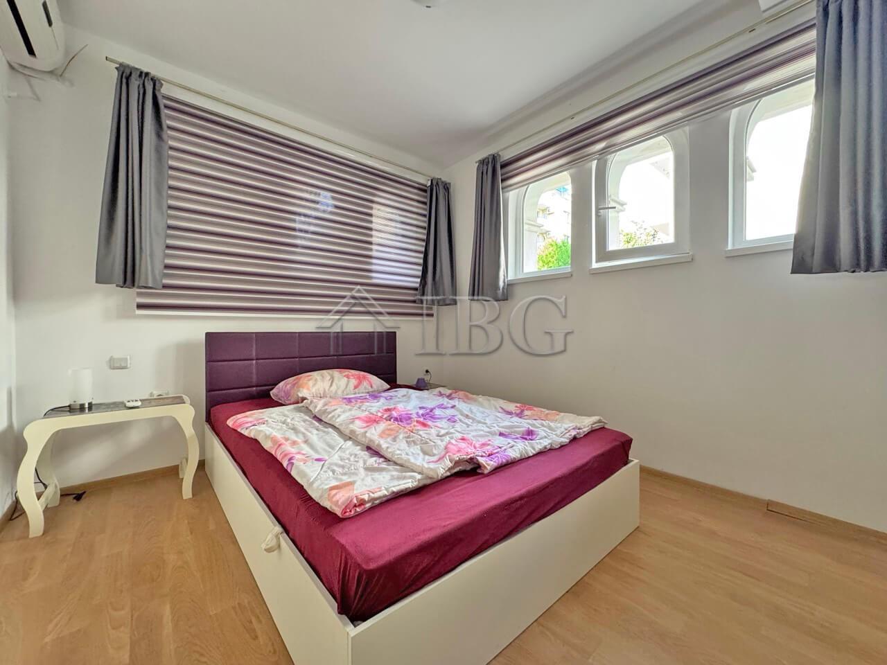 2-Bedroom Apartment with Direct Pool Access - Messembria Resort, Sunny Beach — photo 6 of 13