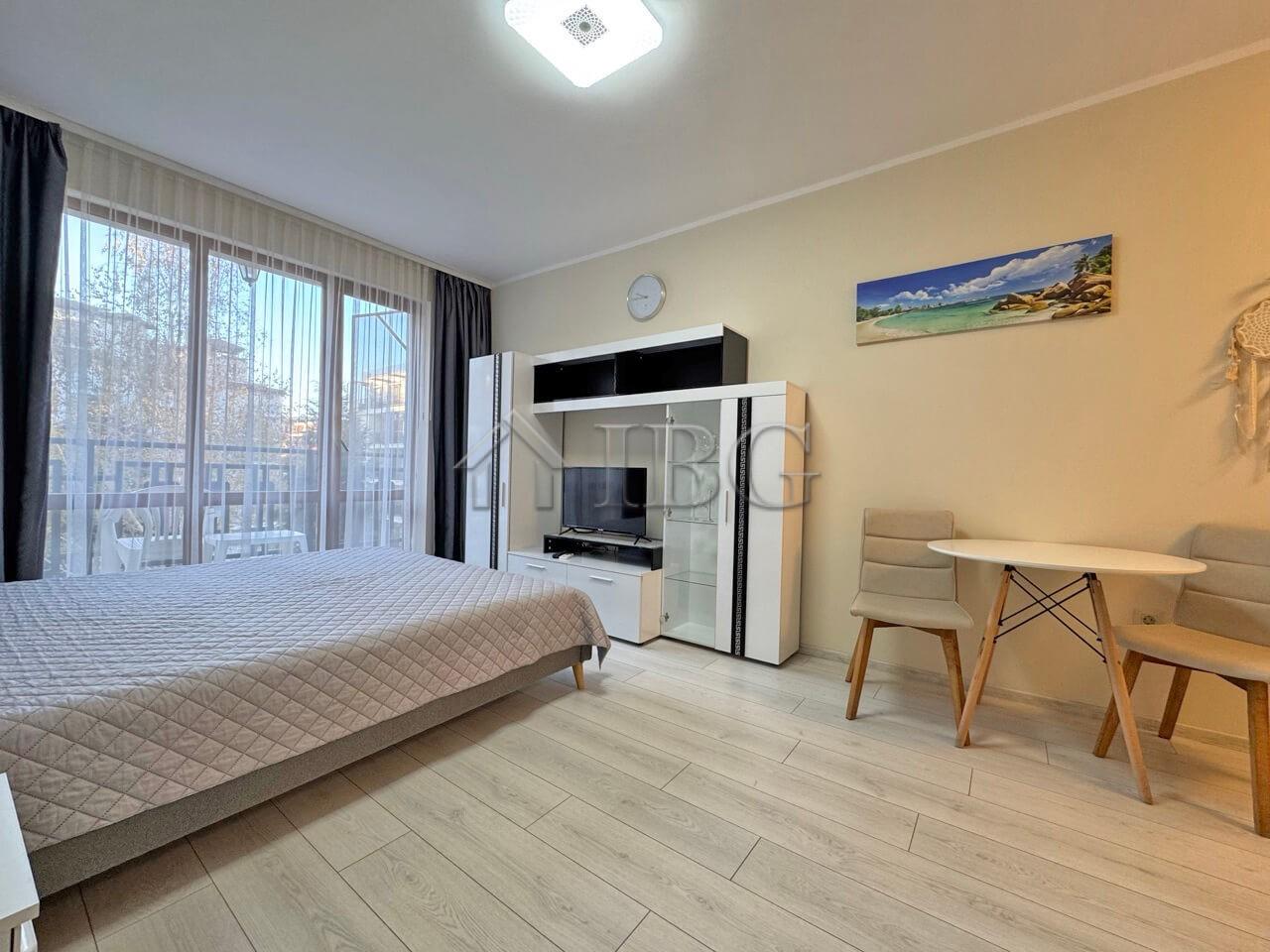 Studio for sale in Panorama Bay 2, Sveti Vlas, 200 m from the sea — photo 2