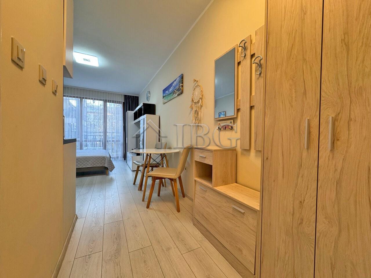 Studio for sale in Panorama Bay 2, Sveti Vlas, 200 m from the sea — photo 13 of 25