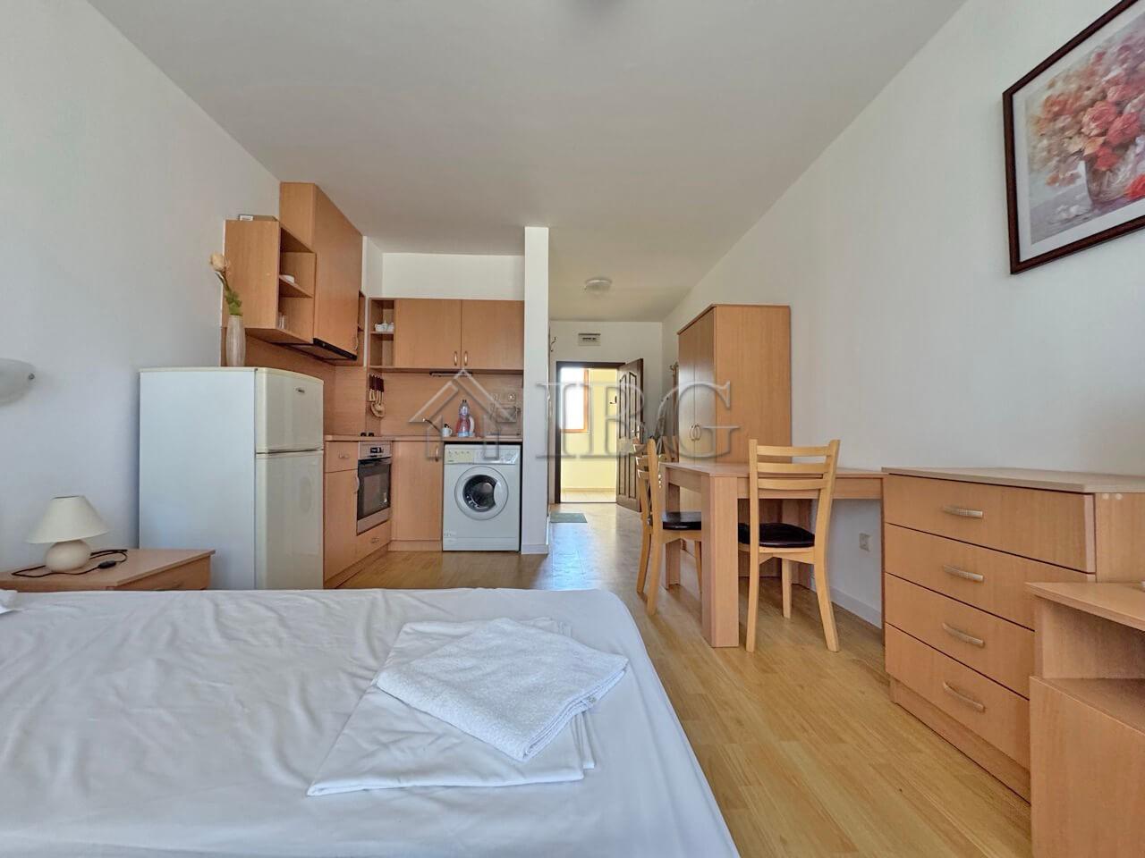 Bright Studio with Pool View Panorama Bay 1, Sveti Vlas — photo 12 of 12