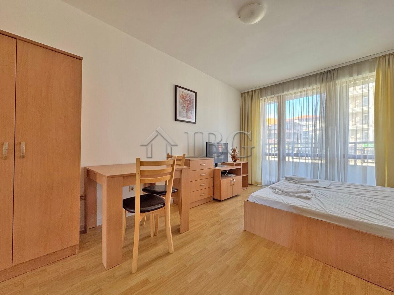 Bright Studio with Pool View Panorama Bay 1, Sveti Vlas — photo 11 of 12