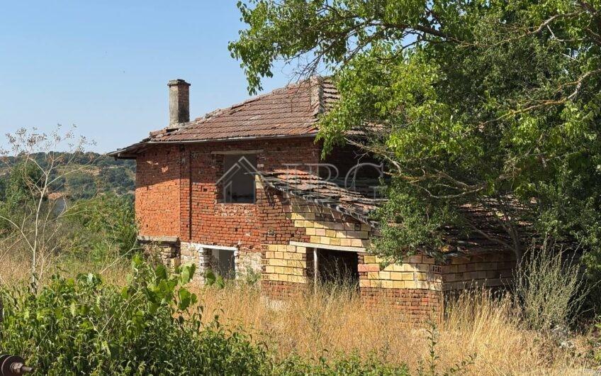 Two-Story House with a Large Plot in the Village of Zagortsi, Burgas Region — main photo