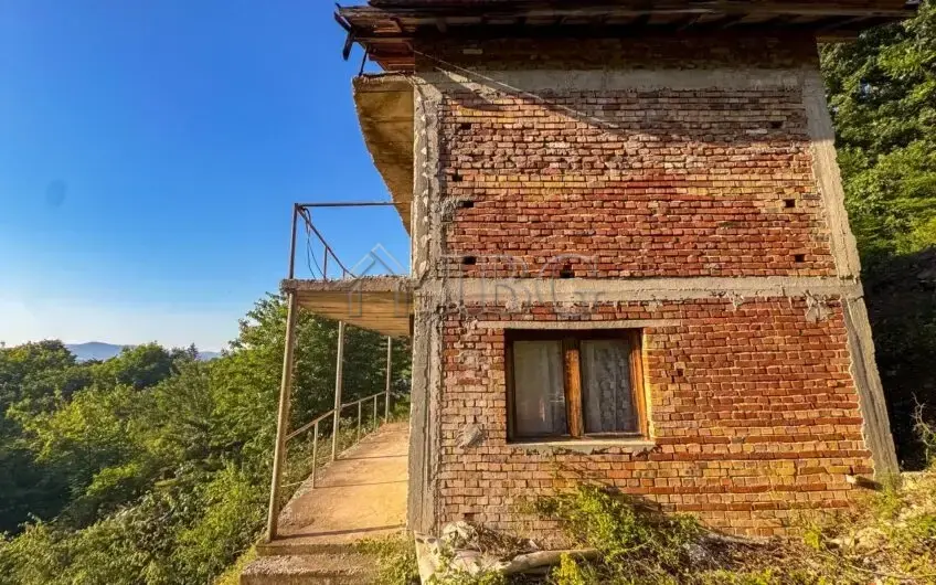 Three-Story House with Land in the Village of Kitka, Burgas Region — photo 13 of 13