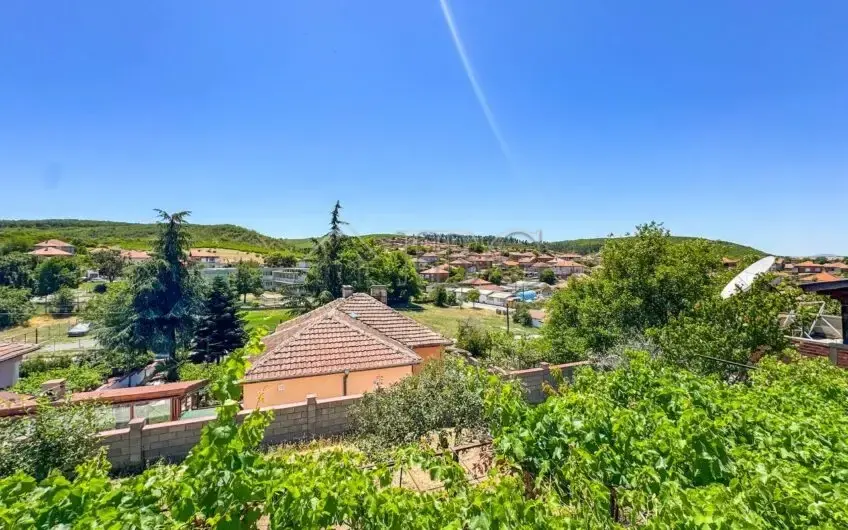 Two-Story House with Land in the Center of Sredets, Burgas Region — photo 6