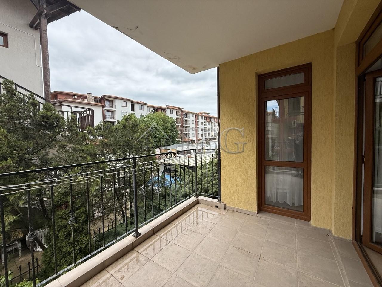 Spacious One-Bedroom Apartment in Tili Complex, Aurelia District - Nessebar — photo 4 of 20