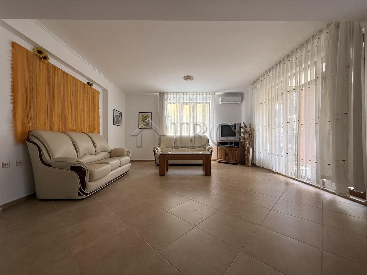 Spacious One-Bedroom Apartment in Tili Complex, Aurelia District - Nessebar — photo 12 of 20