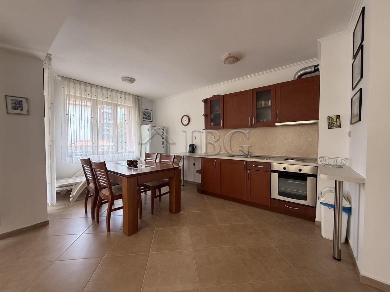 Spacious One-Bedroom Apartment in Tili Complex, Aurelia District - Nessebar — photo 14 of 20