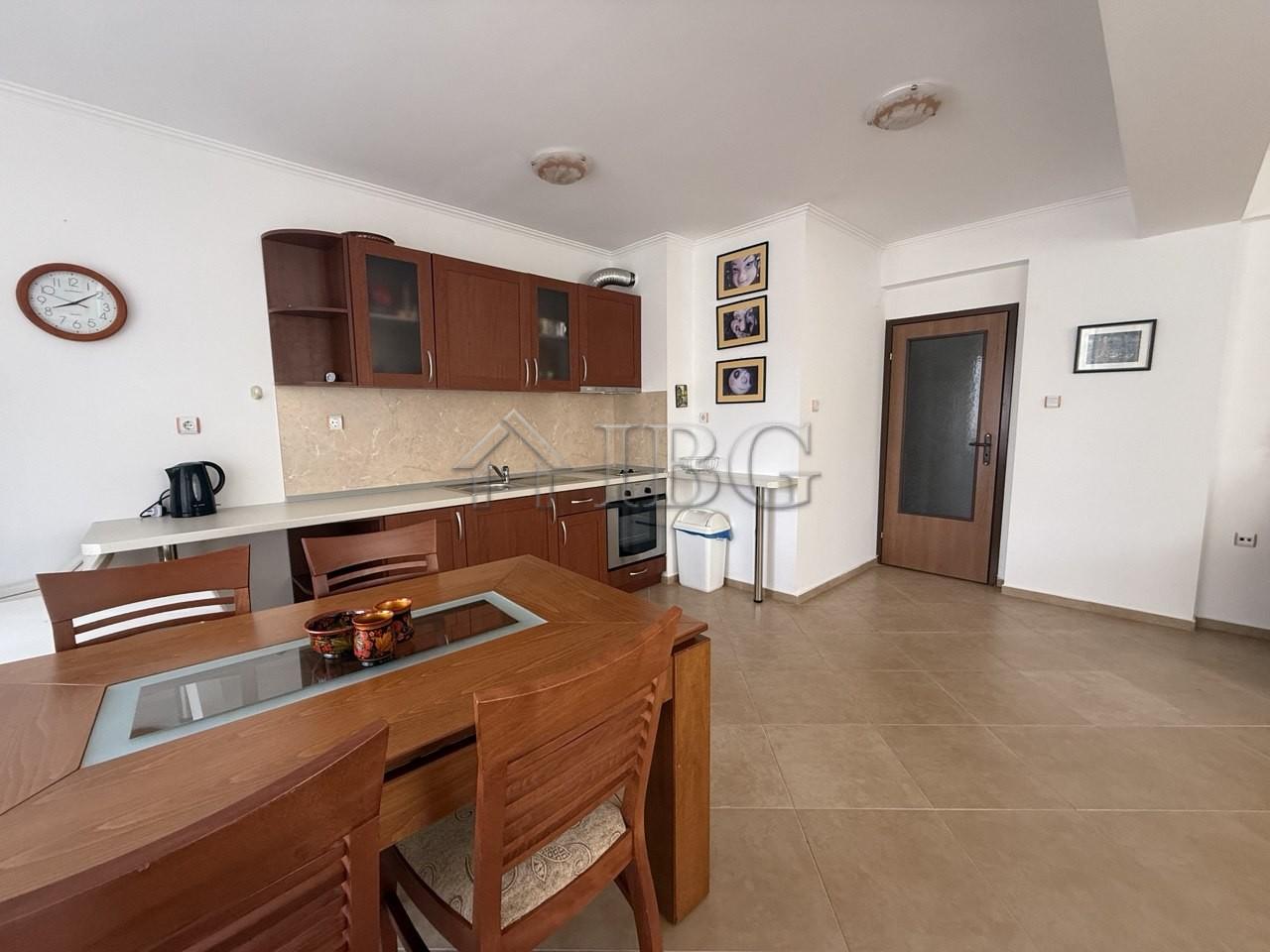 Spacious One-Bedroom Apartment in Tili Complex, Aurelia District - Nessebar — photo 13 of 20