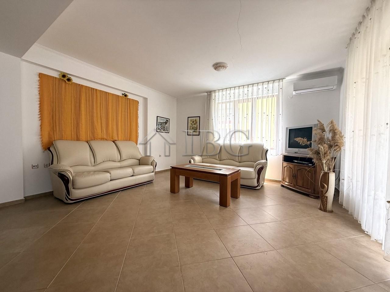 Spacious One-Bedroom Apartment in Tili Complex, Aurelia District - Nessebar — photo 8 of 20