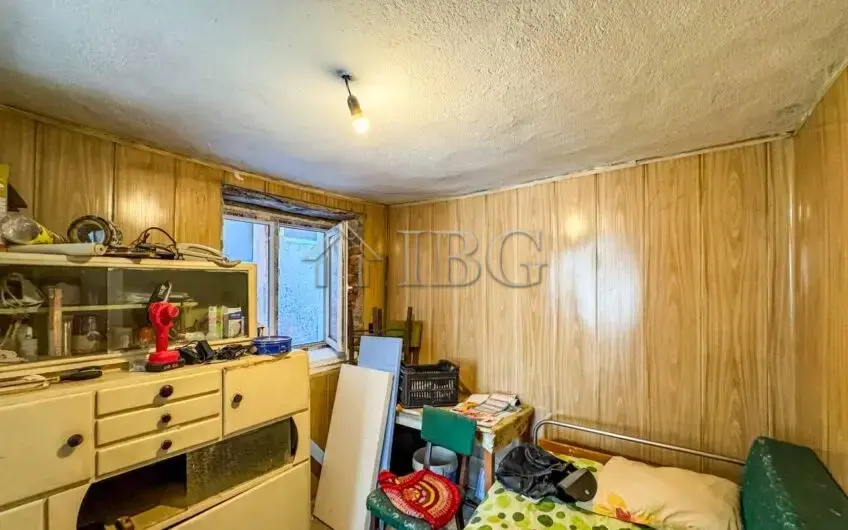 Two-Story House with Land in the Center of Sredets, Burgas Region — photo 20 of 23