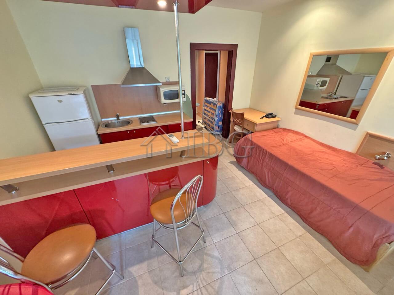 Big Studio with Balcony in Planet Hotel Residential Complex - 2nd line to the Sea, Sunny Beach — photo 6 of 21