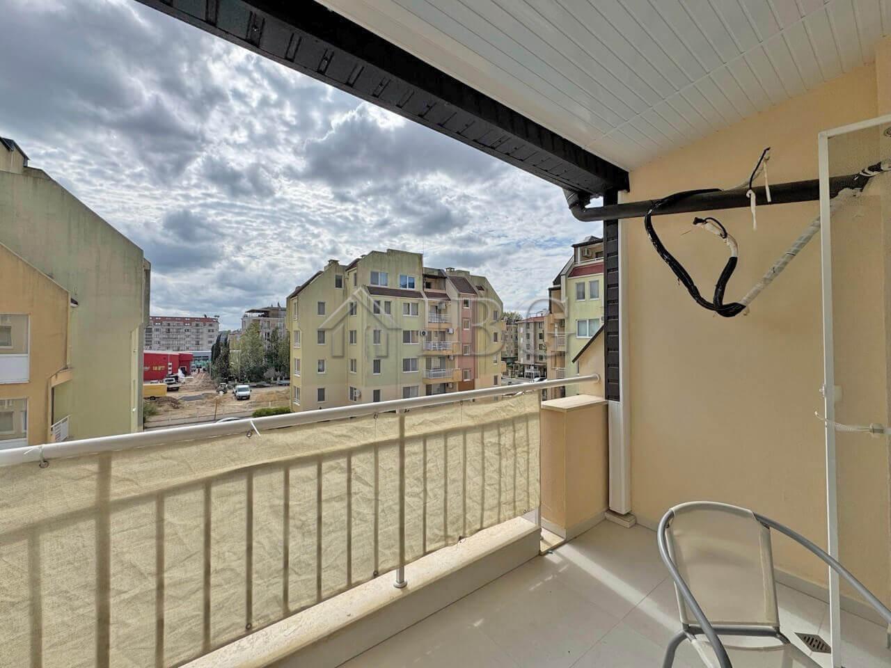Bright 1-Bedroom Apartment in Sea Dreams Complex, Sunny Beach — photo 6 of 11