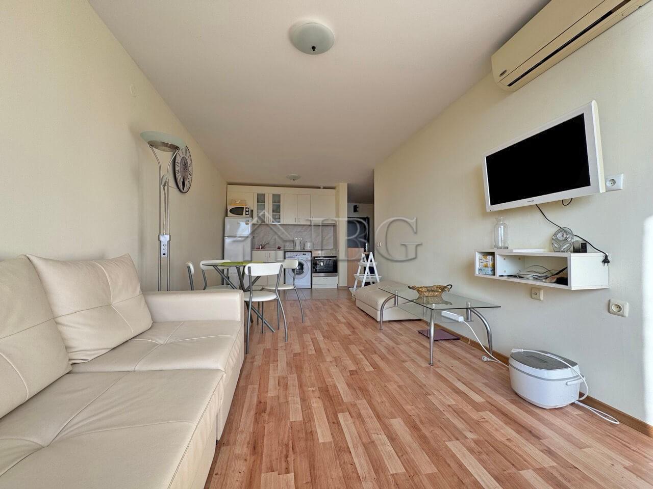 2-Bedroom Apartment with Sea View - Sea Fort Club, Sveti Vlas — photo 12 of 13