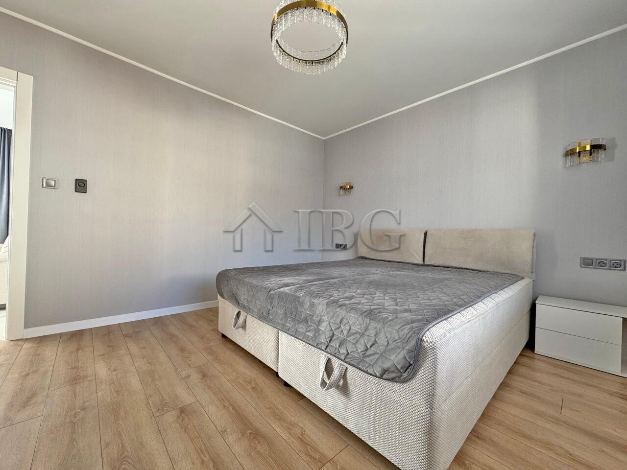 Super Sea View! 2-Bedroom Apartment with Large Balcony Sun Coast, Sveti Vlas — photo 13 of 17