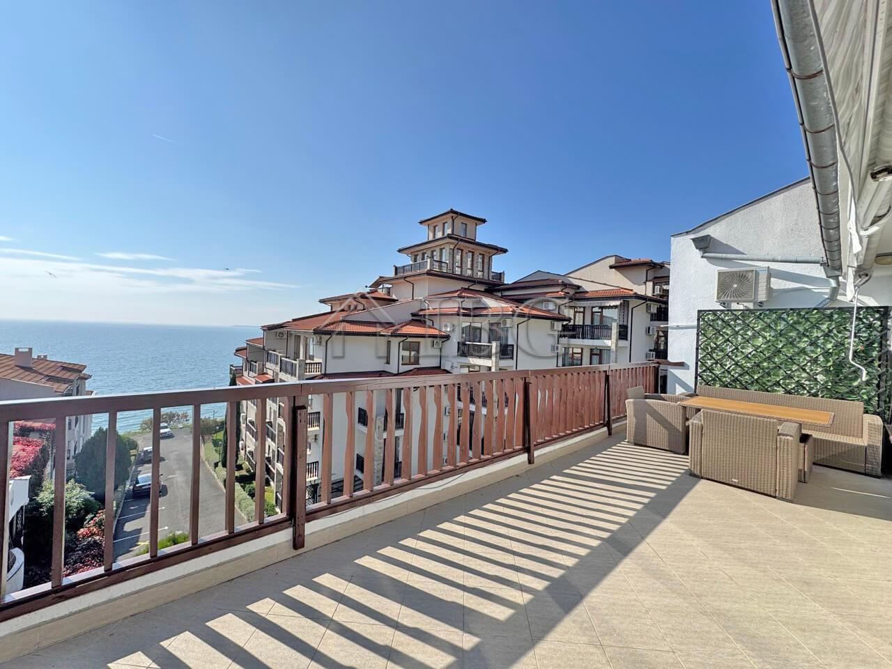 Super Sea View! 2-Bedroom Apartment with Large Balcony Sun Coast, Sveti Vlas — photo 10 of 17