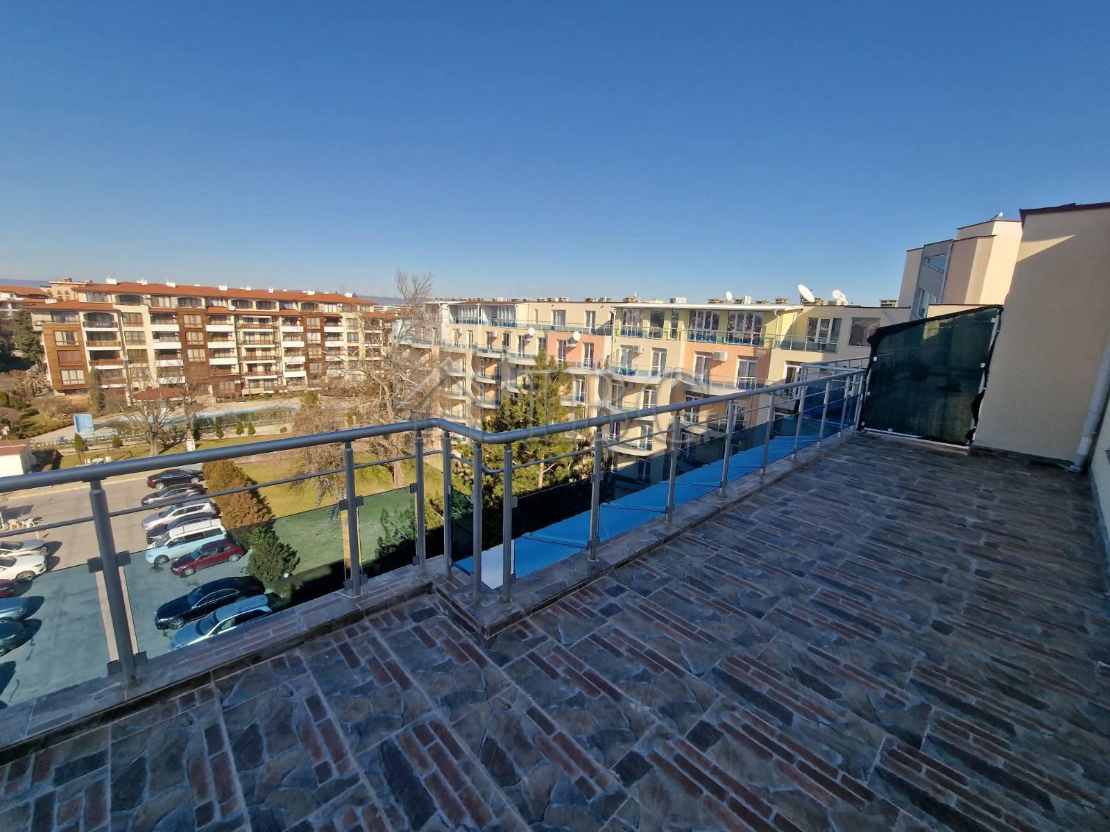 3-Bedroom Penthouse in Oasis Complex, Ravda — First Line to the Sea — photo 5 of 25