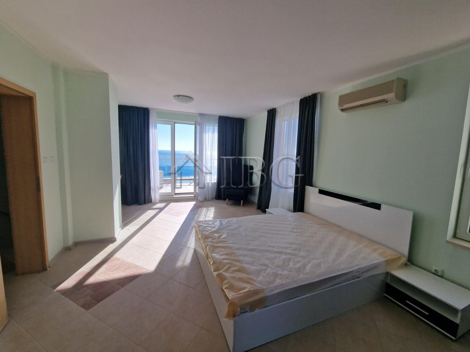 3-Bedroom Penthouse in Oasis Complex, Ravda — First Line to the Sea — photo 9 of 25