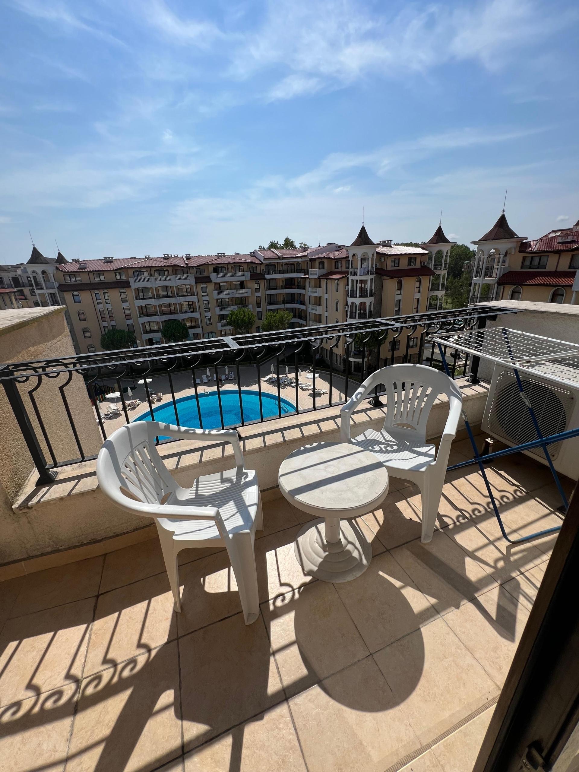Apartment with One Bedroom and Pool View Royal Sun, Sunny Beach — Sunny Beach
