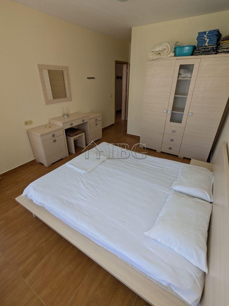 Two-Bedroom Apartment with Pool View in Panorama Dreams, Sveti Vlas — photo 10 of 14