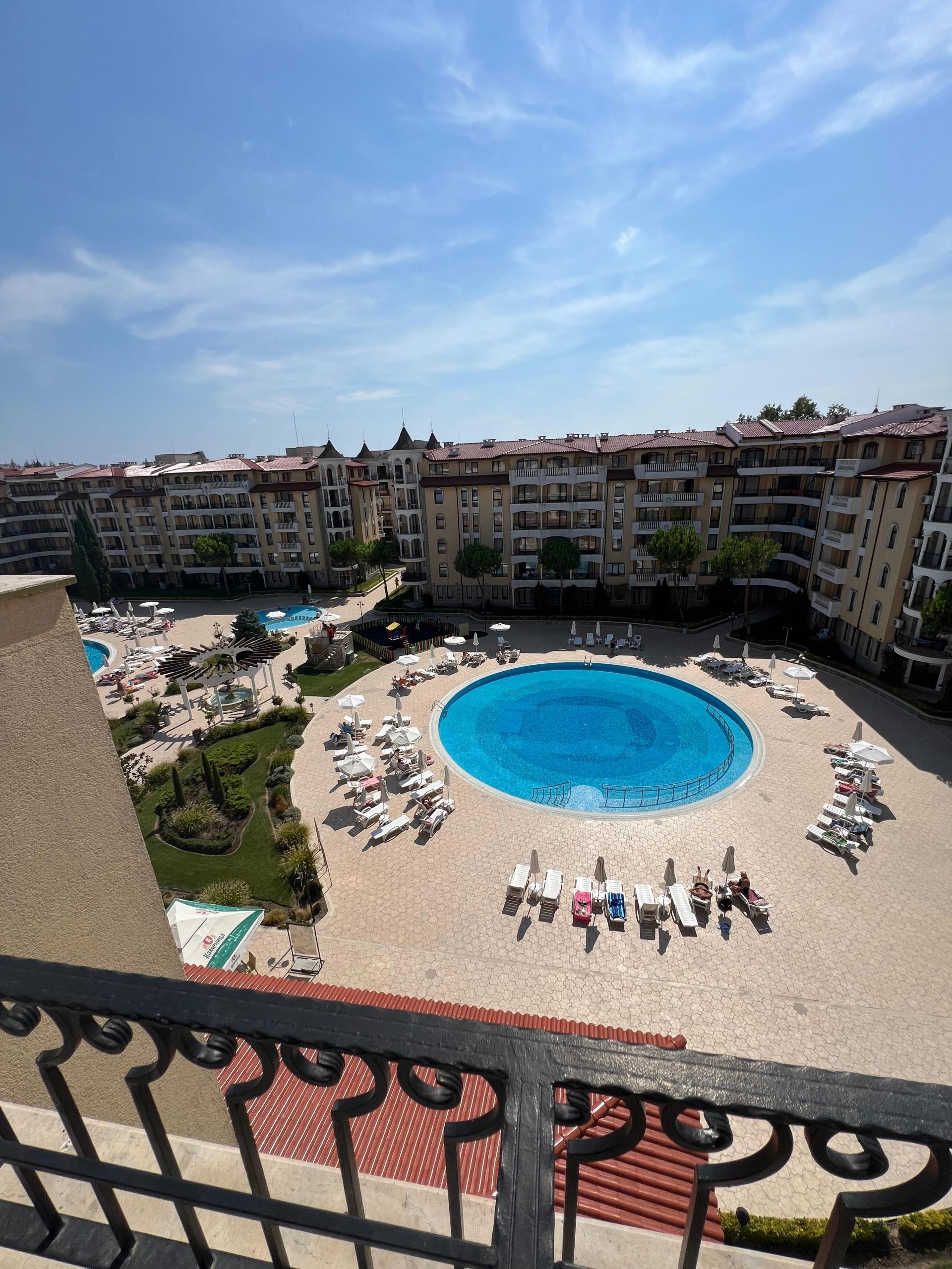 Apartment with One Bedroom and Pool View Royal Sun, Sunny Beach — photo 8 of 15