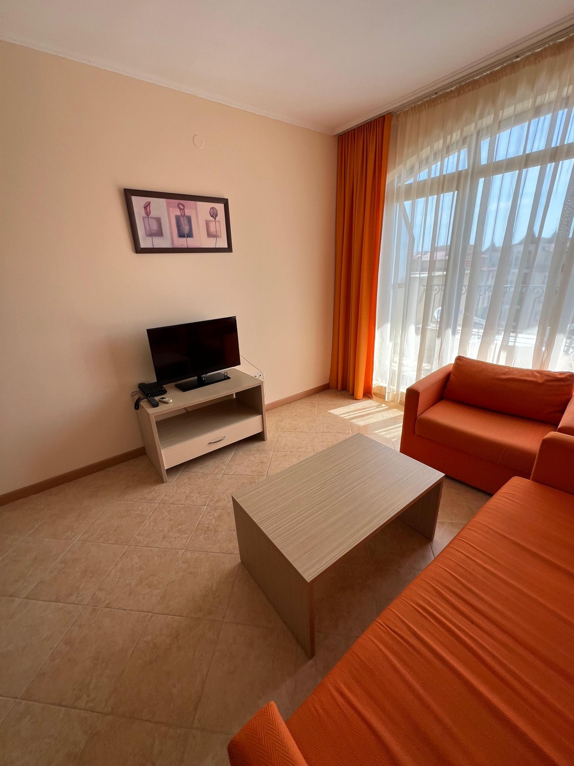 Apartment with One Bedroom and Pool View Royal Sun, Sunny Beach — photo 3