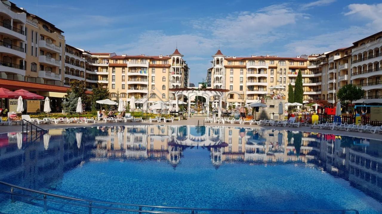 Apartment with One Bedroom and Pool View Royal Sun, Sunny Beach — photo 10 of 15