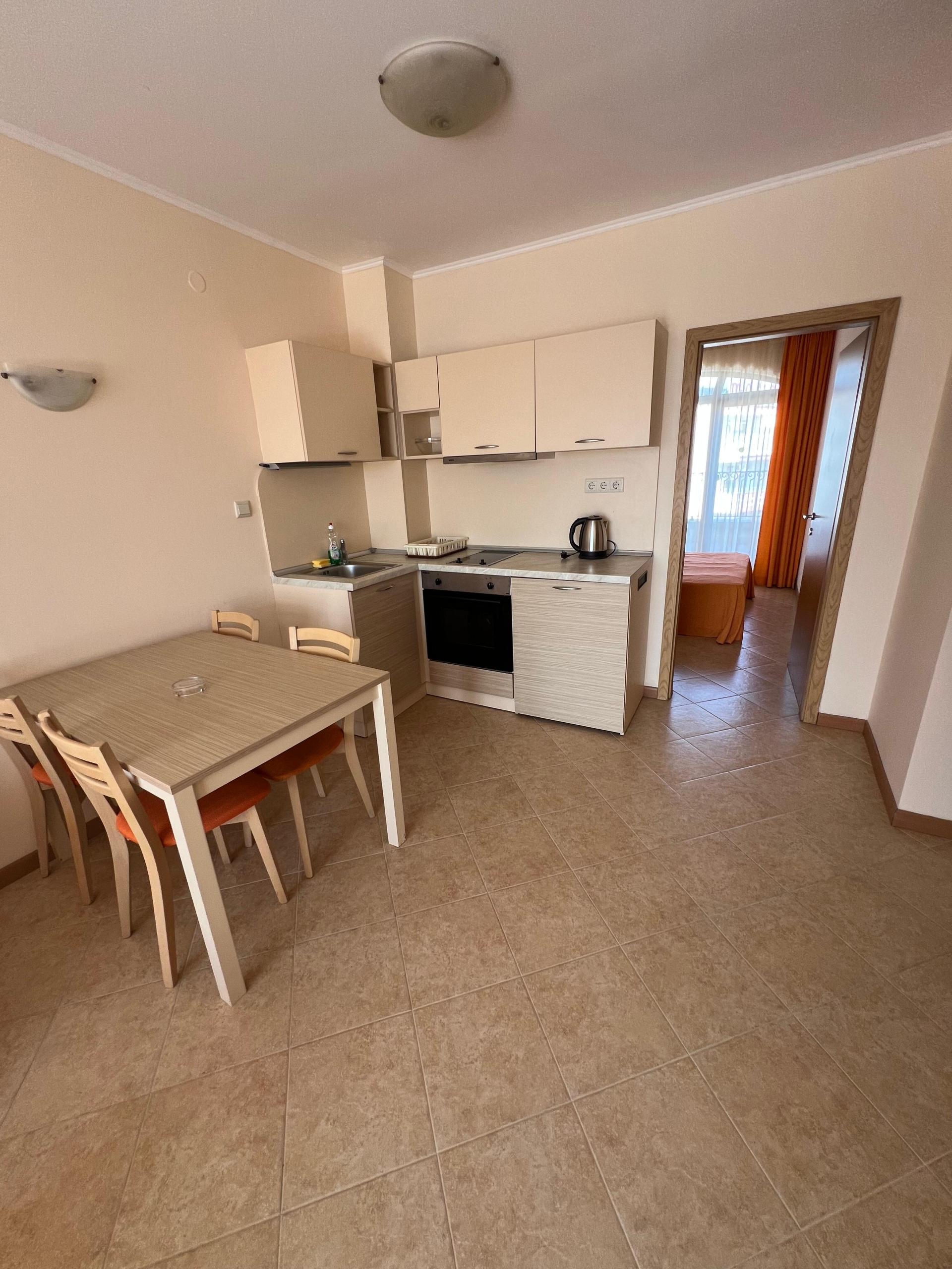 Apartment with One Bedroom and Pool View Royal Sun, Sunny Beach — photo 12 of 15