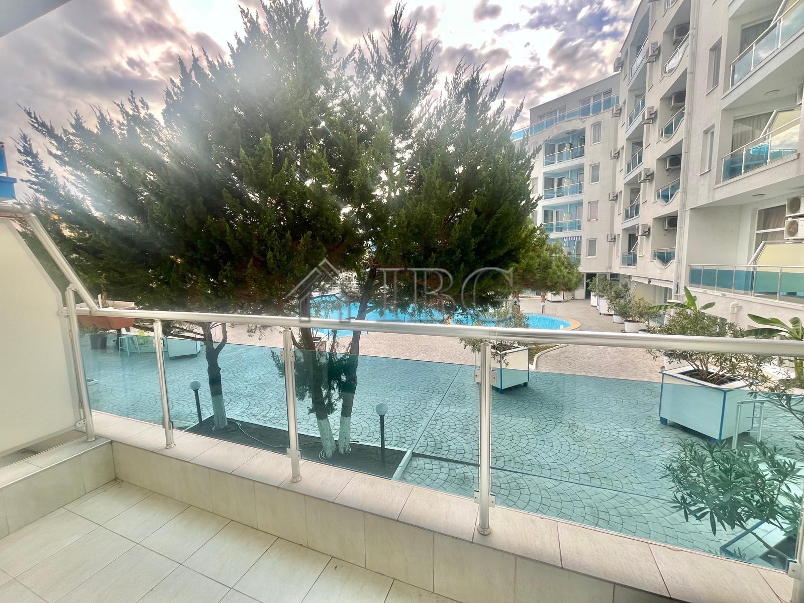 Studio Apartment with Pool View in Odyssey, Nessebar — photo 9 of 9