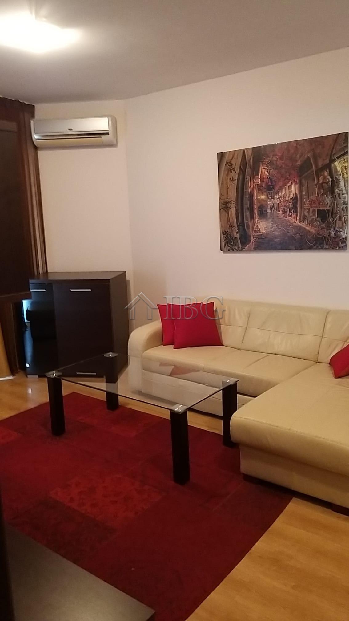 One-Bedroom Apartment with Sea and Pool Views in Luxor, Sveti Vlas — photo 8 of 12