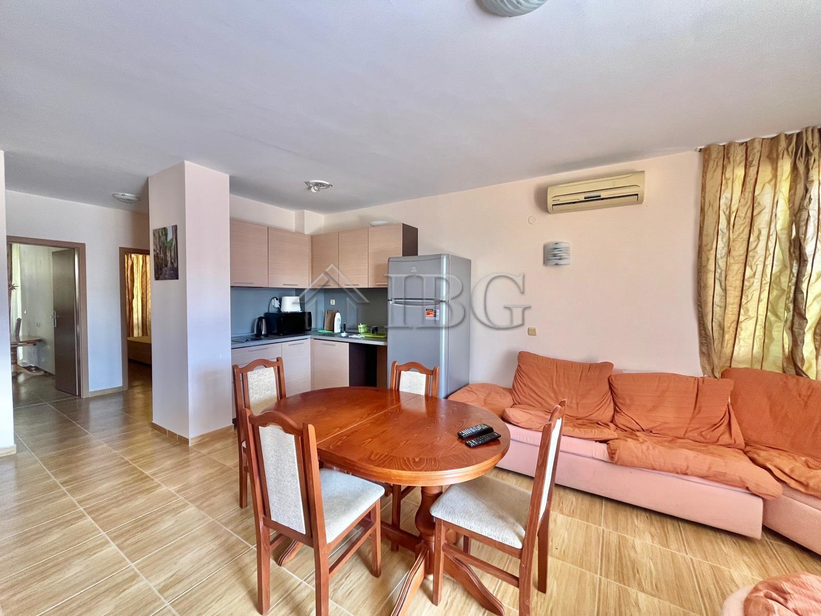 Spacious 2-Bedroom Apartment in Panorama Dreams, Sveti Vlas — photo 5