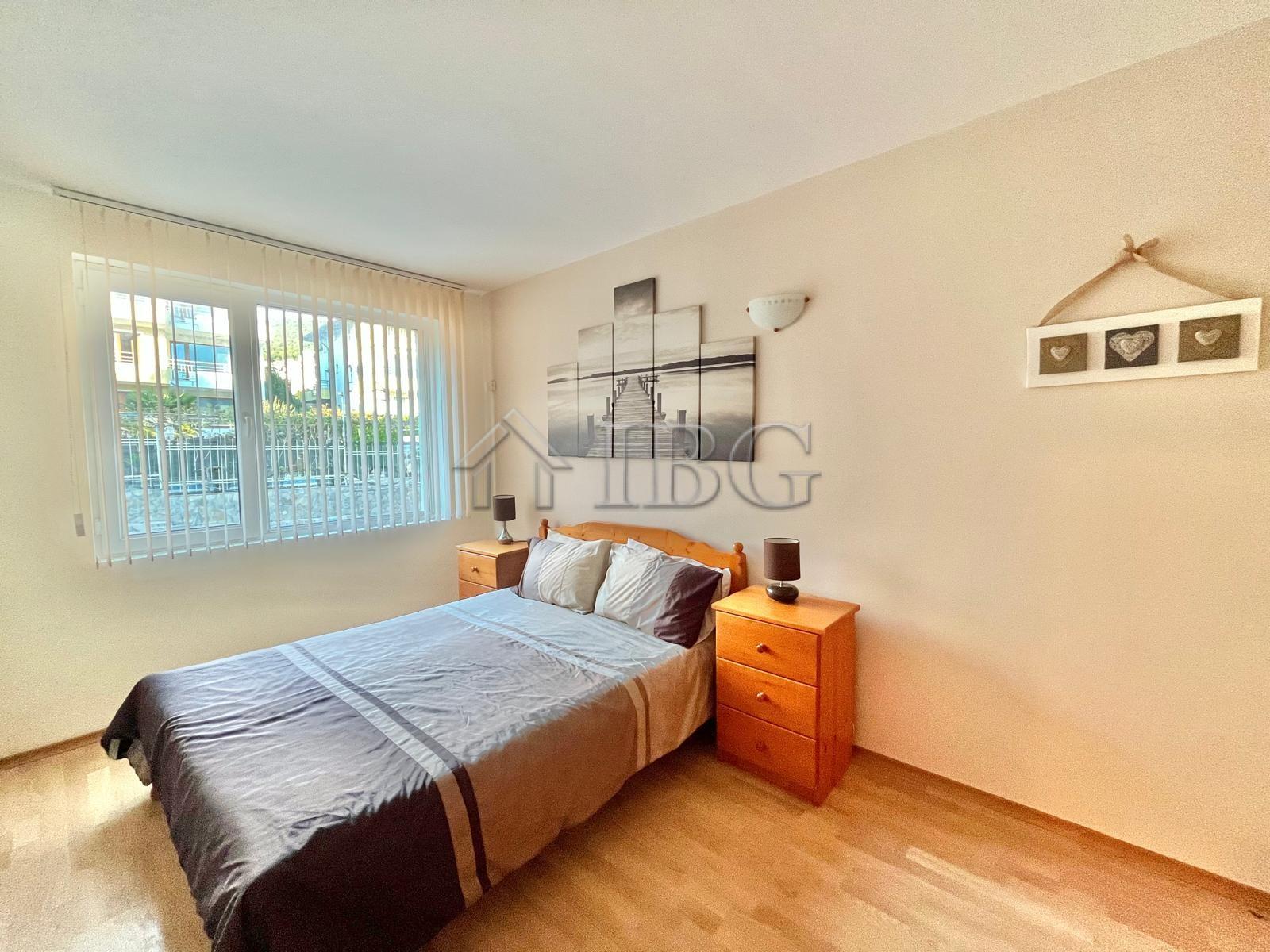 2-Bedroom Apartment with Partial Sea View, Sveti Vlas — photo 3
