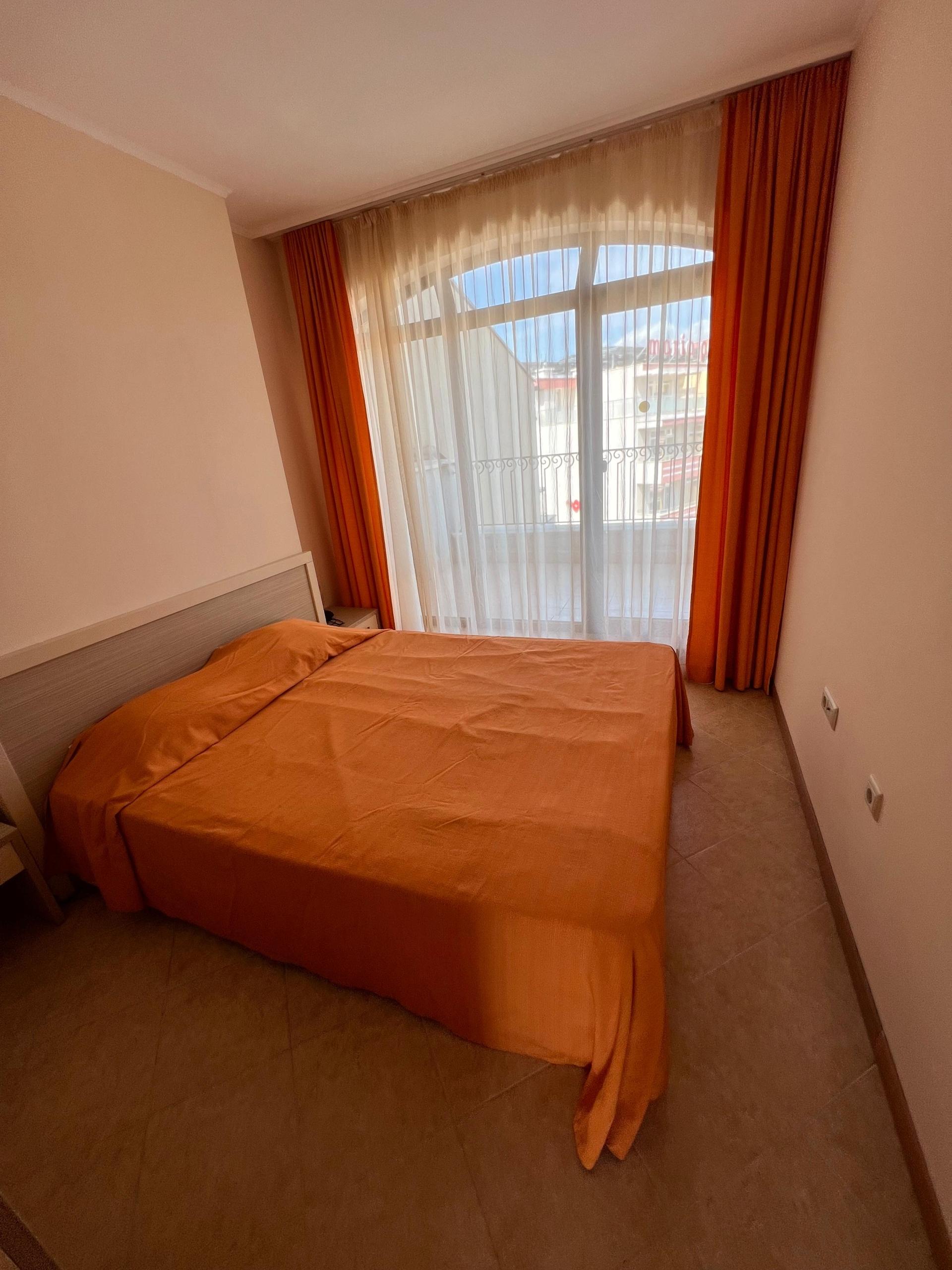 Apartment with One Bedroom and Pool View Royal Sun, Sunny Beach — photo 14 of 15