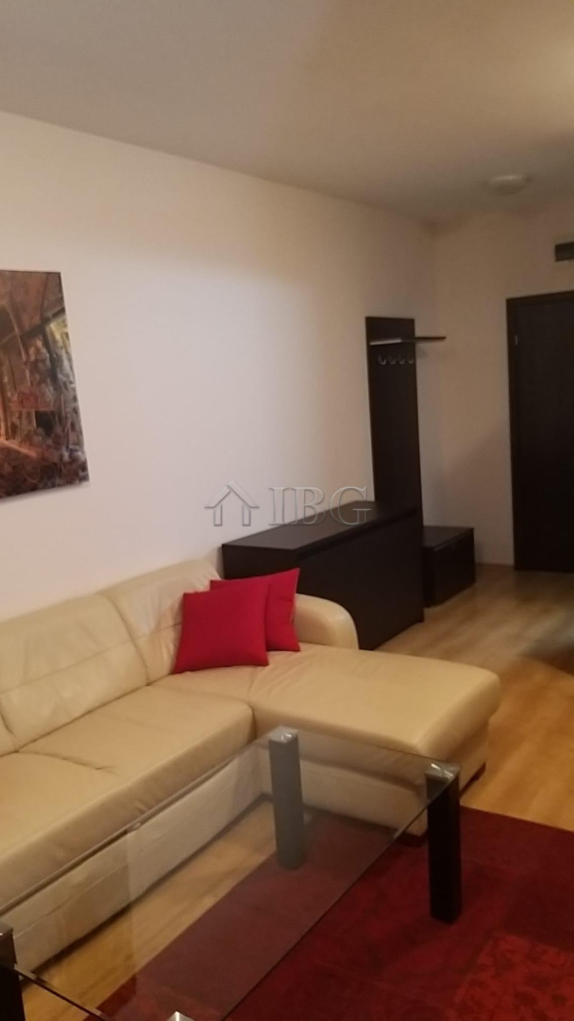 One-Bedroom Apartment with Sea and Pool Views in Luxor, Sveti Vlas — photo 3