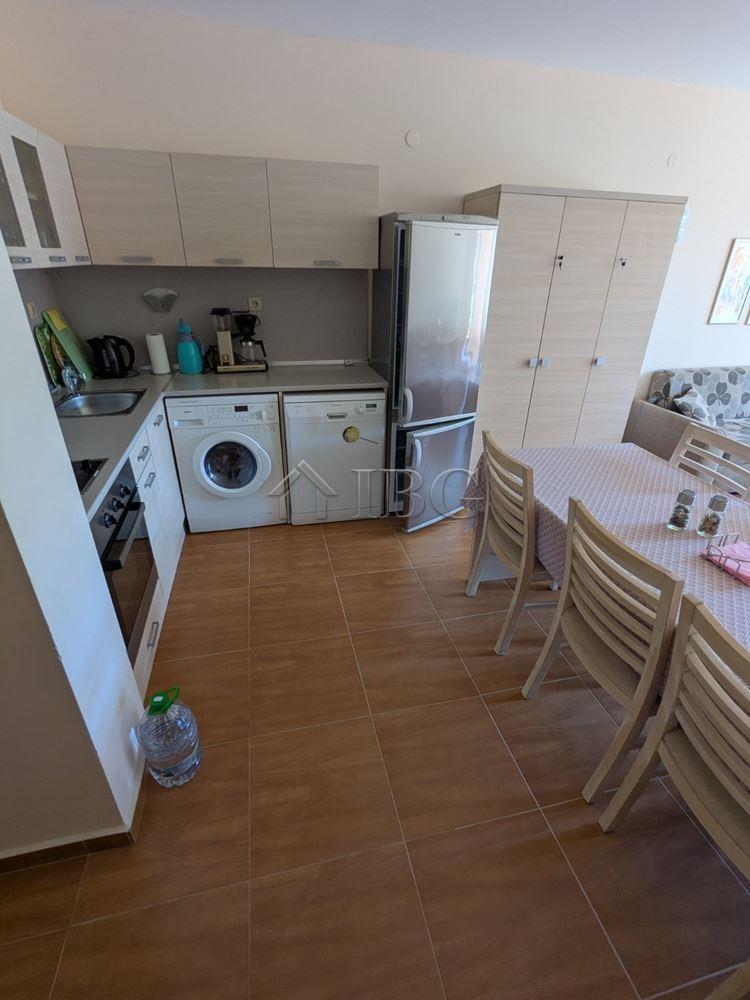 Two-Bedroom Apartment with Pool View in Panorama Dreams, Sveti Vlas — photo 9 of 14