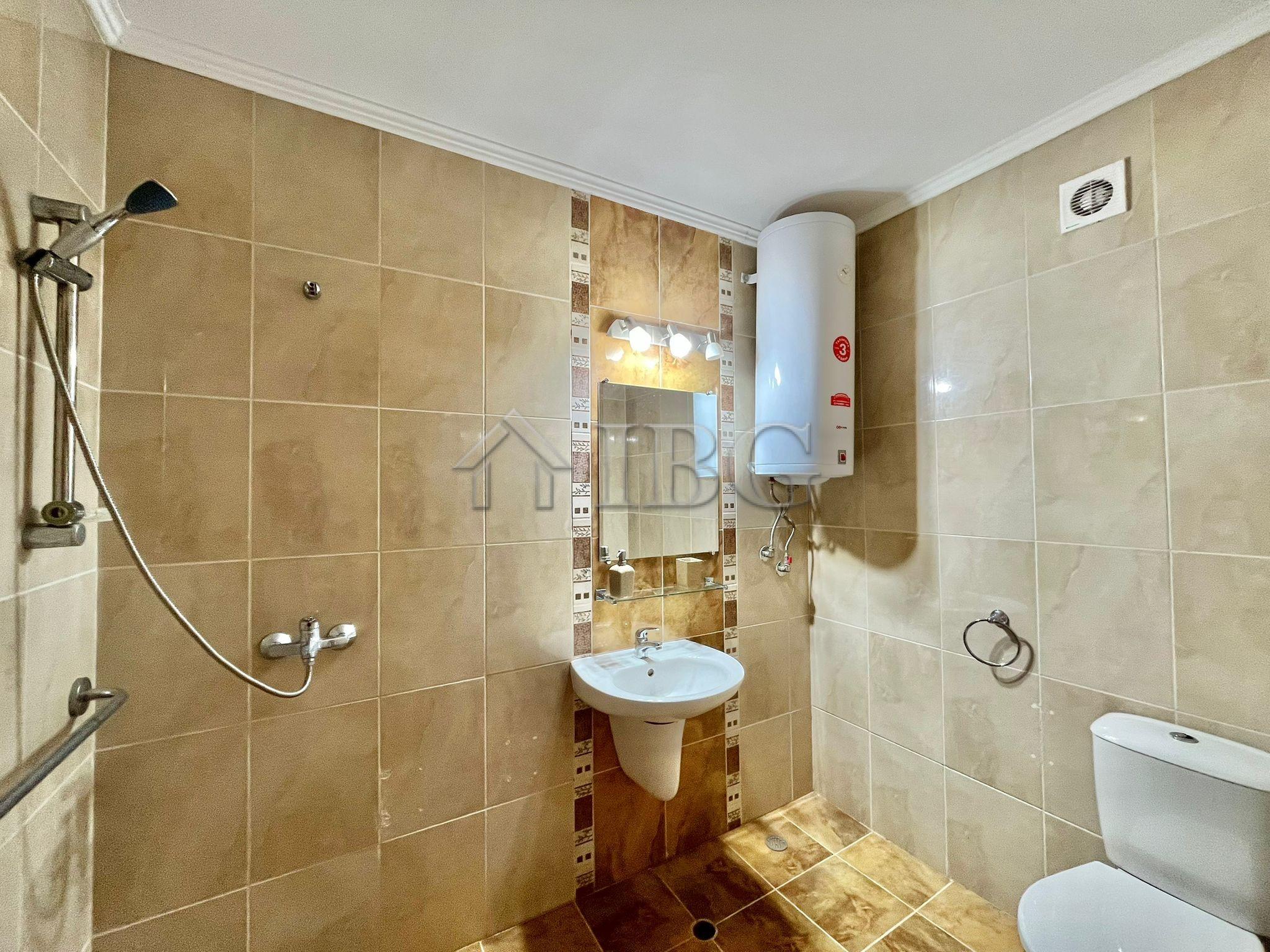 Spacious 3-Bedroom Apartment in Apollon 4, Ravda — photo 17 of 18