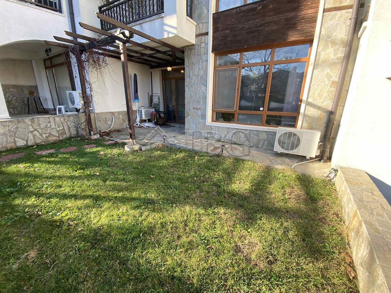 One-Bedroom Apartment with Private Yard in Vineyards Resort, Aheloy — photo 3