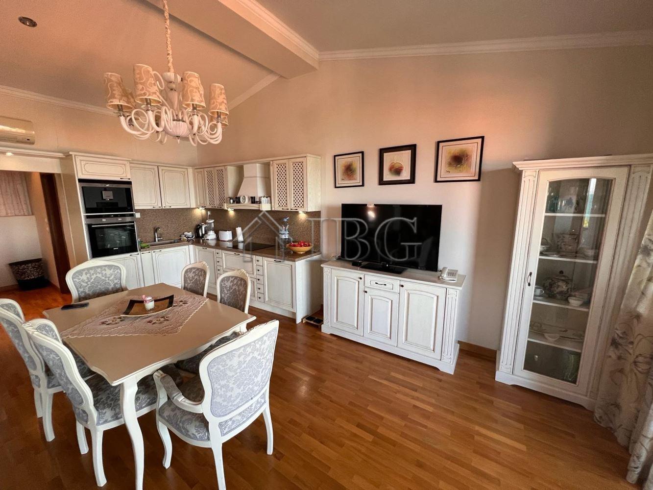 Luxurious Two-Bedroom Apartment with Panoramic Sea Views in Santa Marina, Sozopol — photo 14 of 25