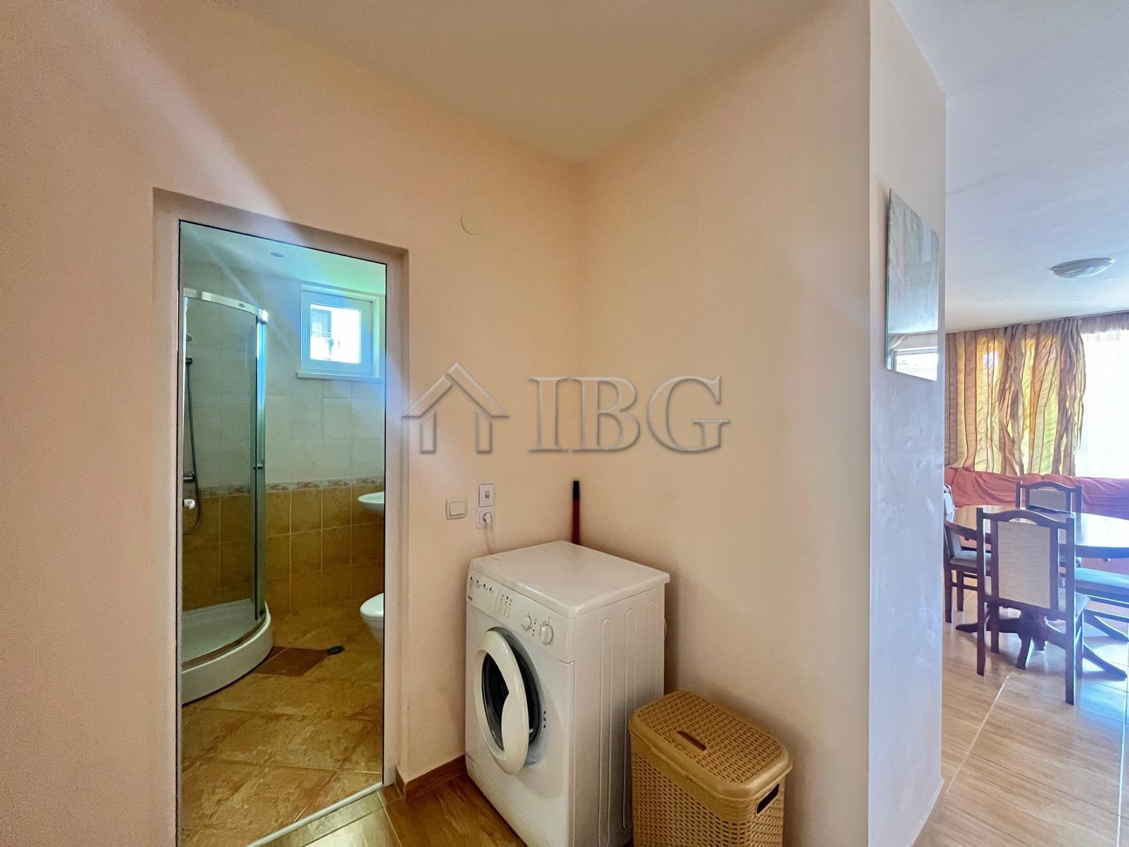 Spacious 2-Bedroom Apartment in Panorama Dreams, Sveti Vlas — photo 10 of 15