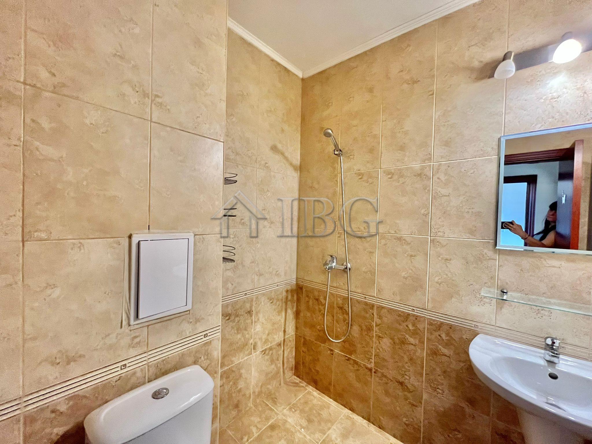 Spacious 3-Bedroom Apartment in Apollon 4, Ravda — photo 18 of 18