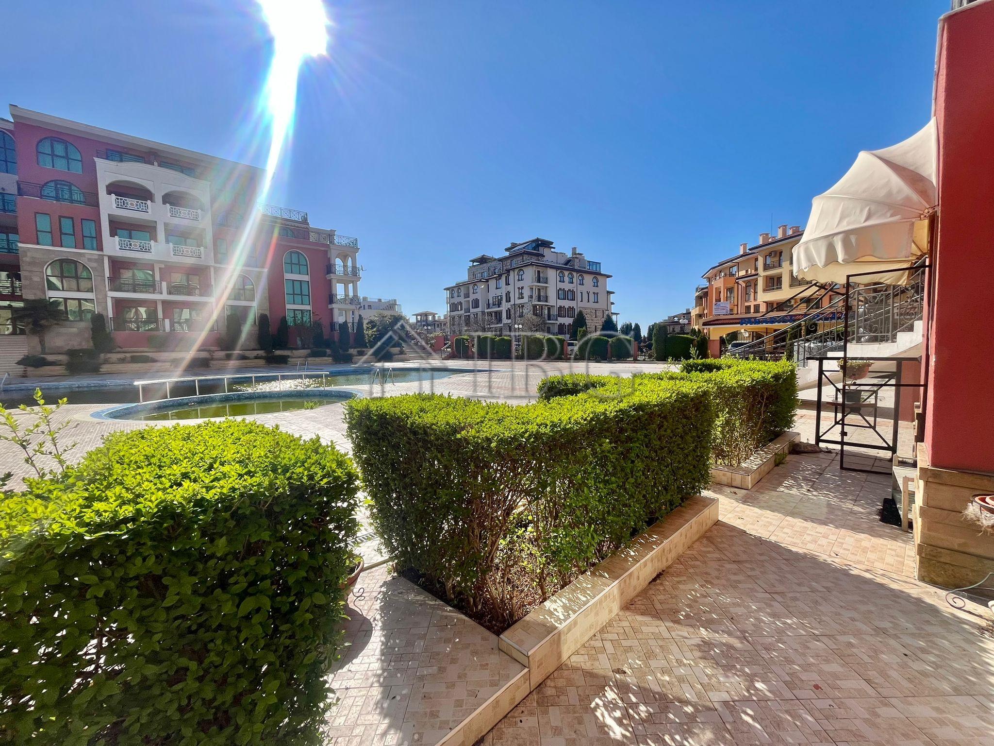 1-Bedroom Apartment with Pool View in Saint George Palace, Sveti Vlas — photo 3