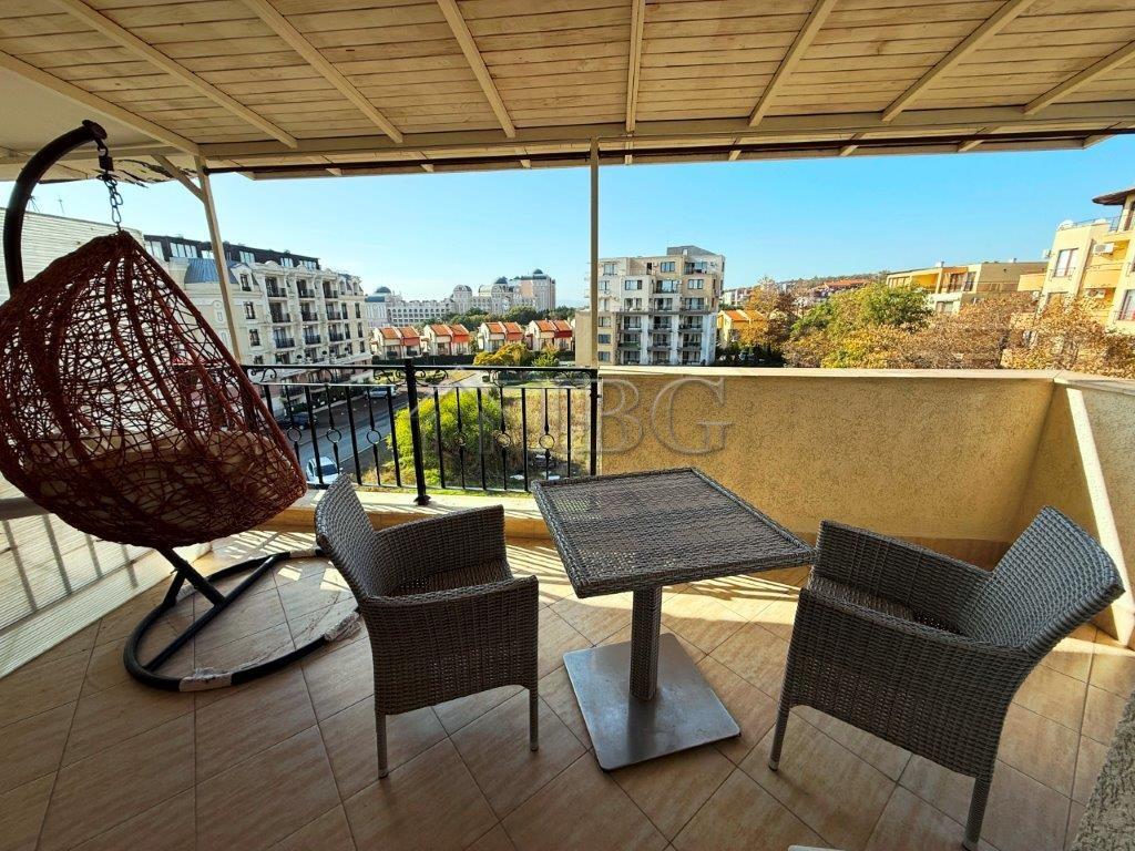Apartment with 1 Bedroom (2 Rooms) + Big Terrace South Bay, Sveti Vlas — photo 4 of 11