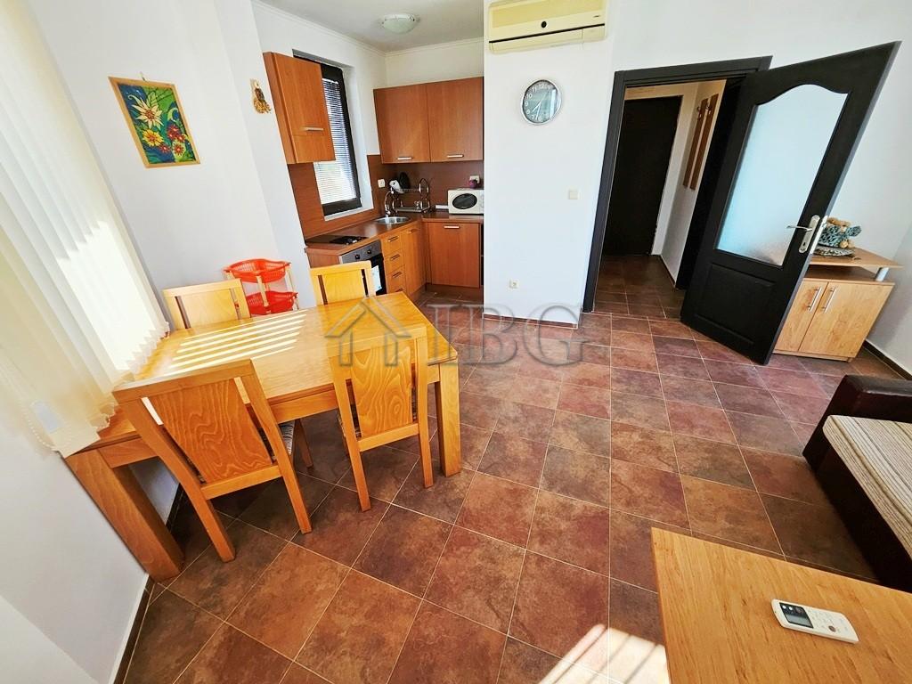 1-Bedroom Apartment in Bay View Villas, Sunny Beach — photo 8 of 16